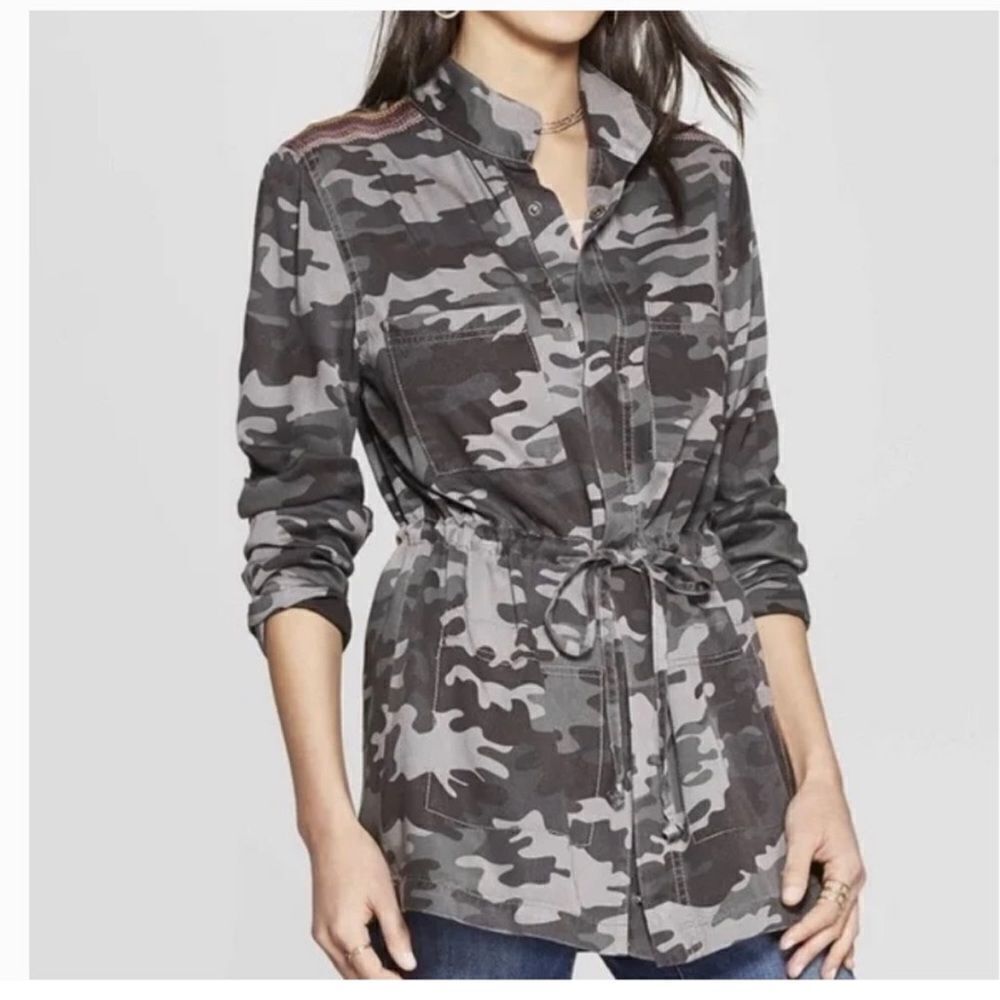 NWT Knox Rose Grey Camo Jacket Size M Tie Waist Mid Length Mandarin Collar